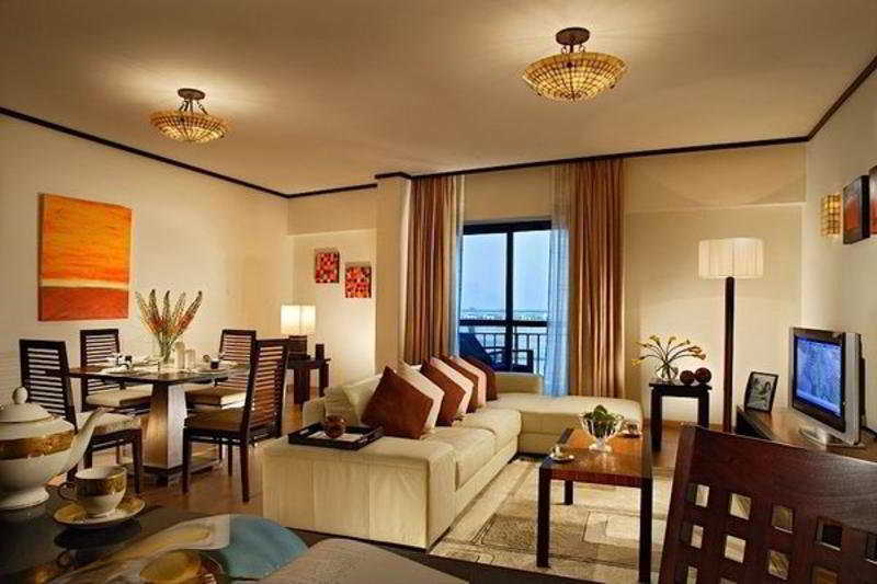 Park Apartments Dubai,An Edge By Rotana Hotel Экстерьер фото